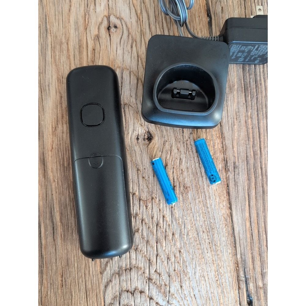 Panasonic KX-TGDA52 Black Cordless Handset w/ Charging Station Tested & Working - Picture 8 of 13